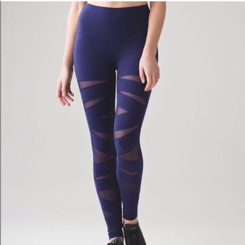 Lululemon tech mesh wunder under